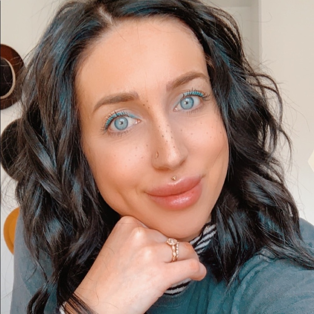 Meet your Posher, Jessica